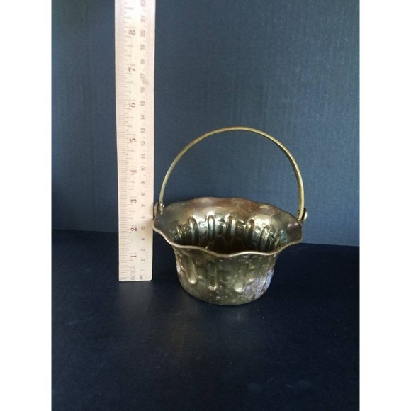 Brass Handled Basket, Vintage Planter - Picture 7 of 10